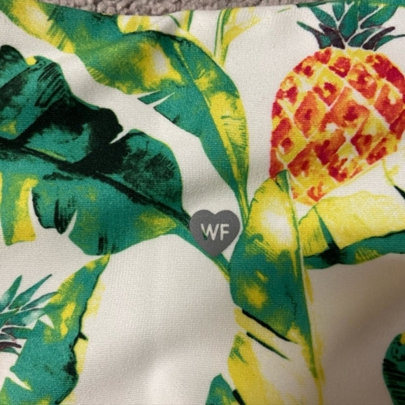NWT WILDFOX Palms & Pinas leggings . Size sm - Picture 6 of 10